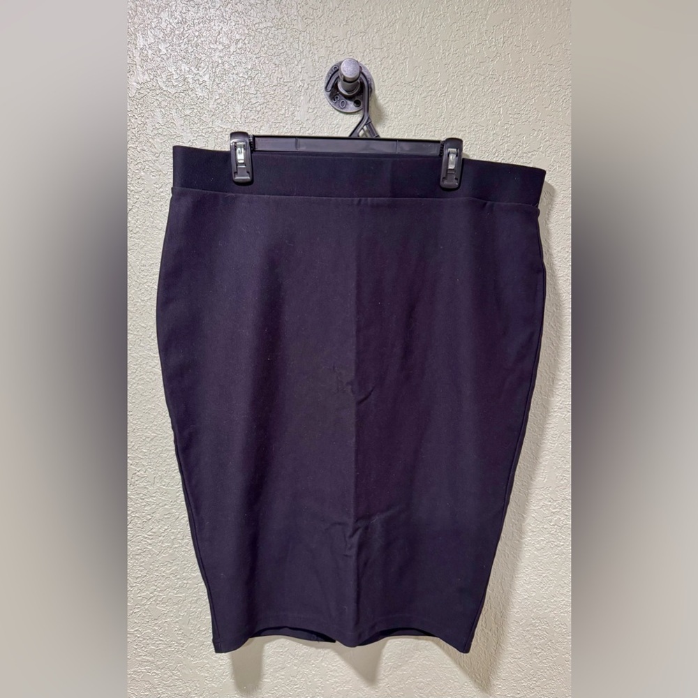 Studio Classic Black Pencil Skirt Size 1X